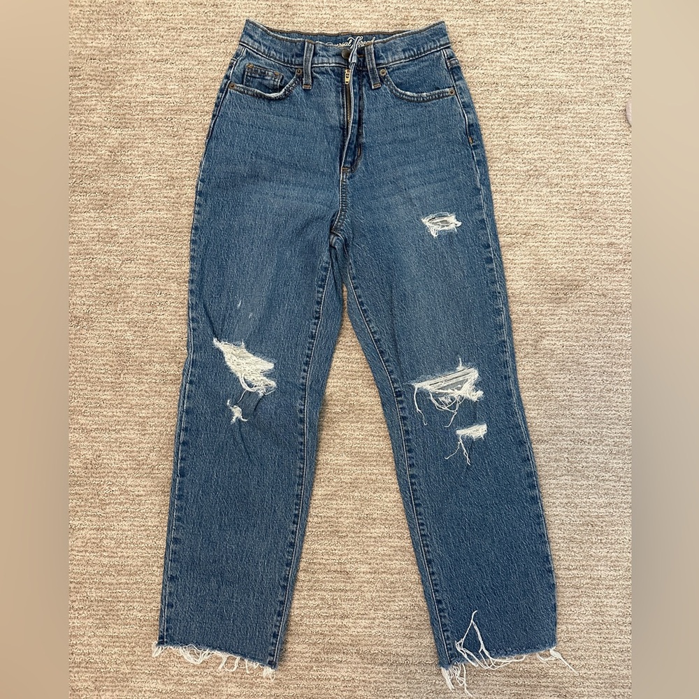 Universal Threads: Straight Leg Dark Wash Jeans with Rips, Size: 25